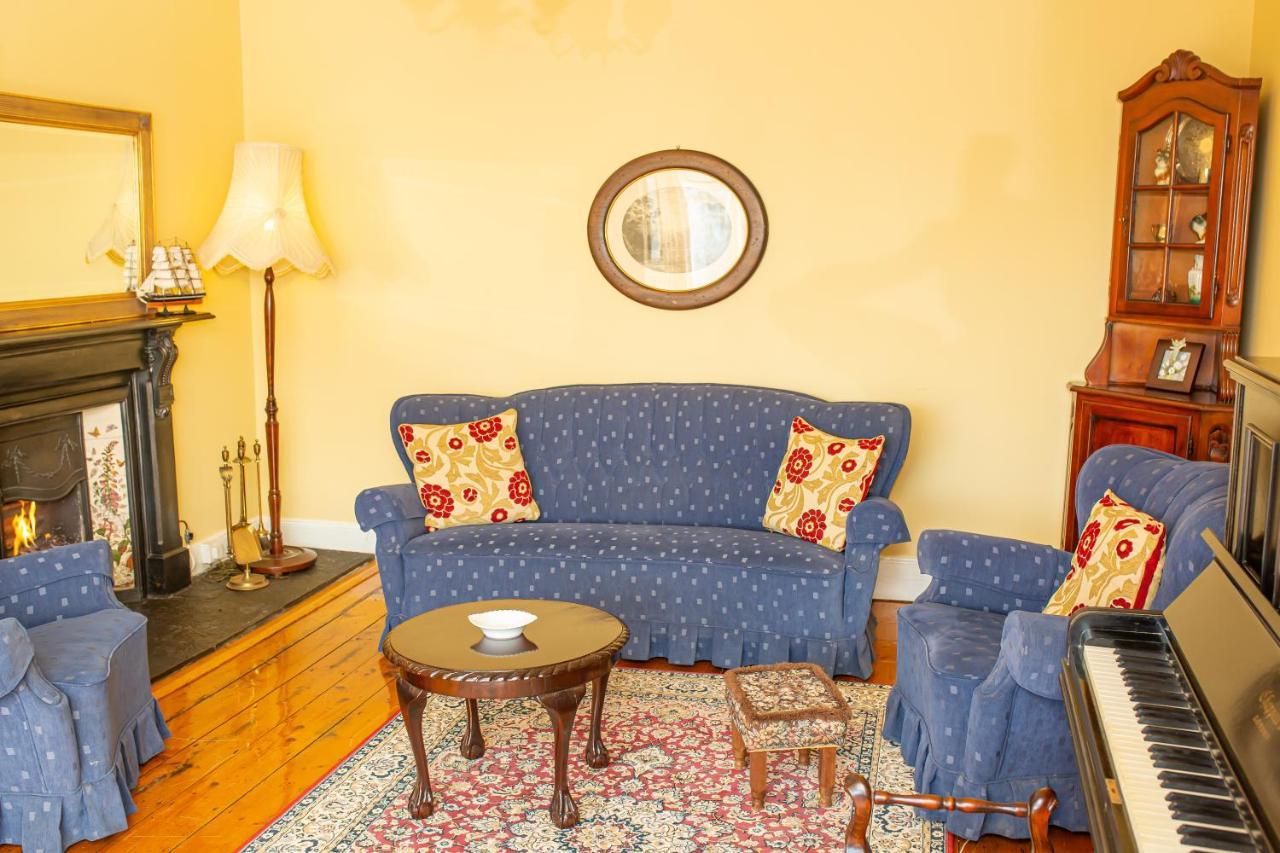 Ceol Na Mara Guest House 에니스크론 외부 사진